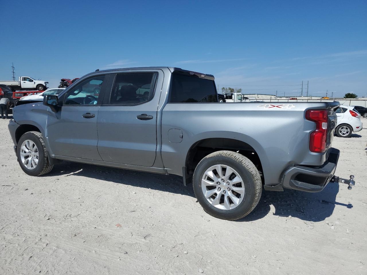 Image 2 of 2019 CHEVROLET SILVERADO K1500 CUSTOM 2019 with VIN 3GCPYBEH0KG305675