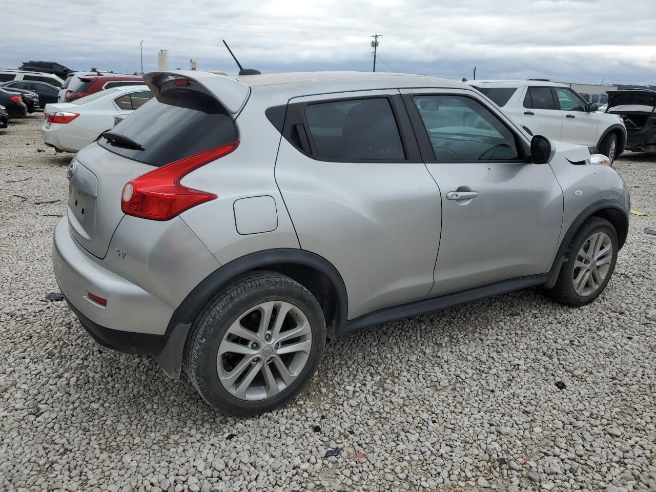 Image 3 of 2011 NISSAN JUKE S 2011 with VIN JN8AF5MR1BT021275