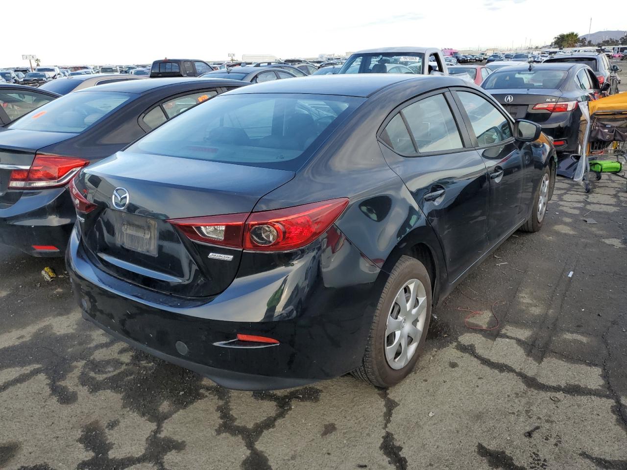 Image 3 of 2015 MAZDA 3 SPORT 2015 with VIN 3MZBM1U78FM196802