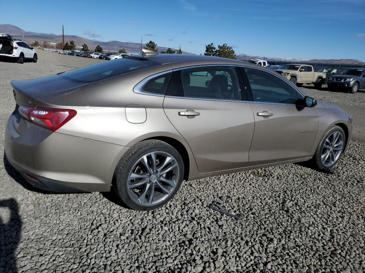 Image 3 of 2022 CHEVROLET MALIBU LT 2022 with VIN 1G1ZD5ST9NF122658