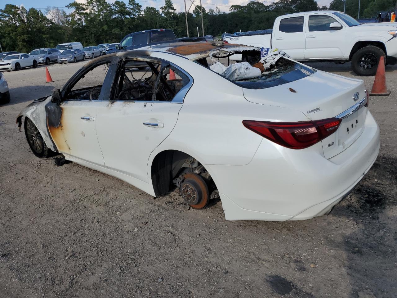 Obraz 2 z Infiniti Q50 Luxe 2018 z VIN JN1EV7AR5JM439964