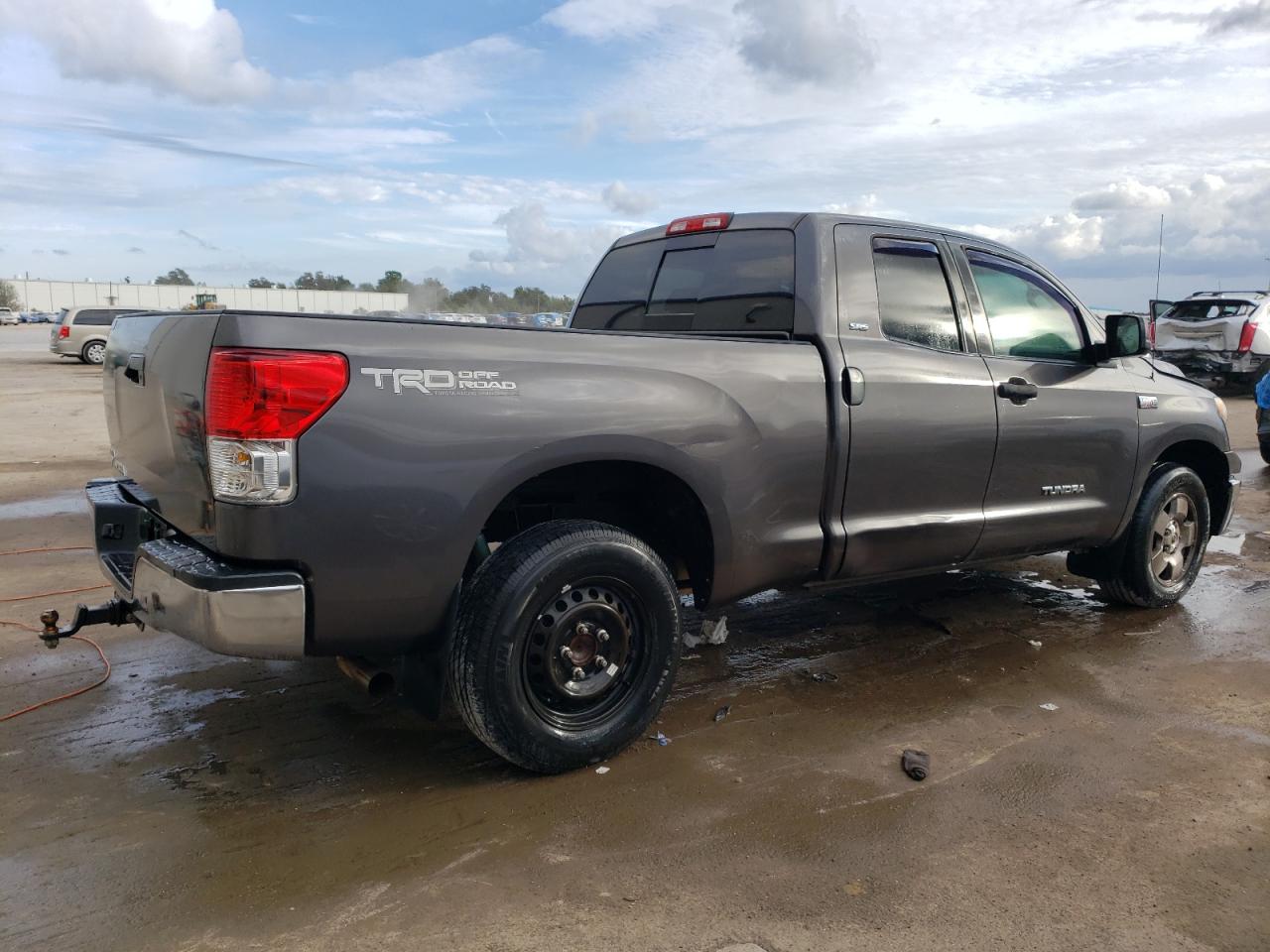 Изображение 3 2013 TOYOTA TUNDRA DOUBLE CAB SR5 2013 с VIN 5TFRY5F1XDX135013
