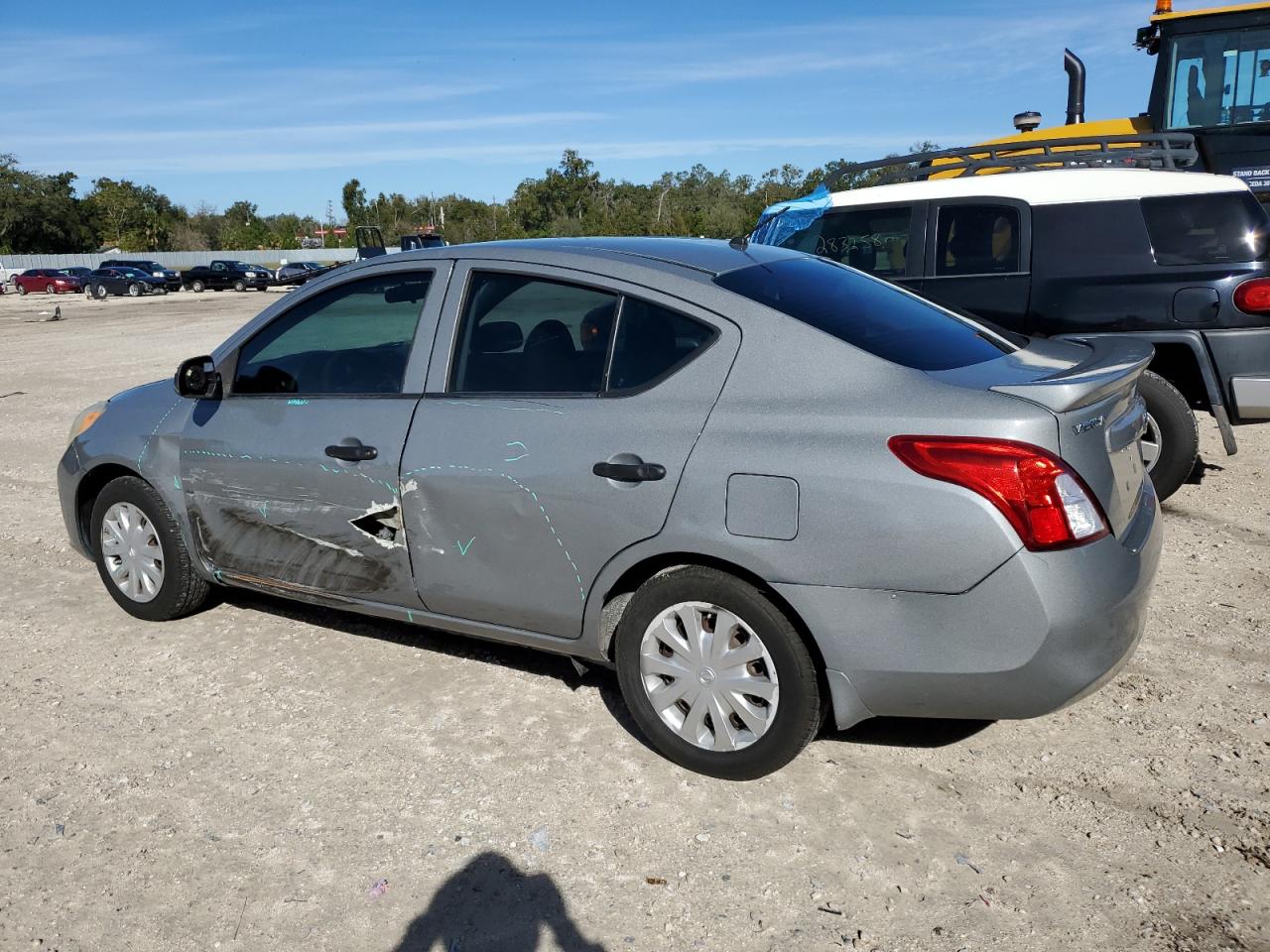 Obraz 2 z 2014 NISSAN VERSA S 2014 z VIN 3N1CN7AP5EL814337