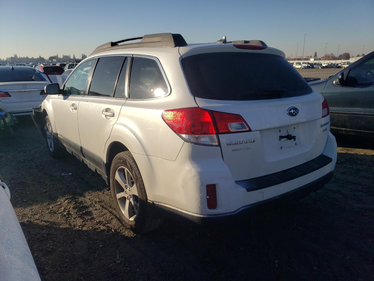 Image 2 of 2014 SUBARU OUTBACK 2.5I PREMIUM 2014 with VIN 4S4BRBCC7E3249073