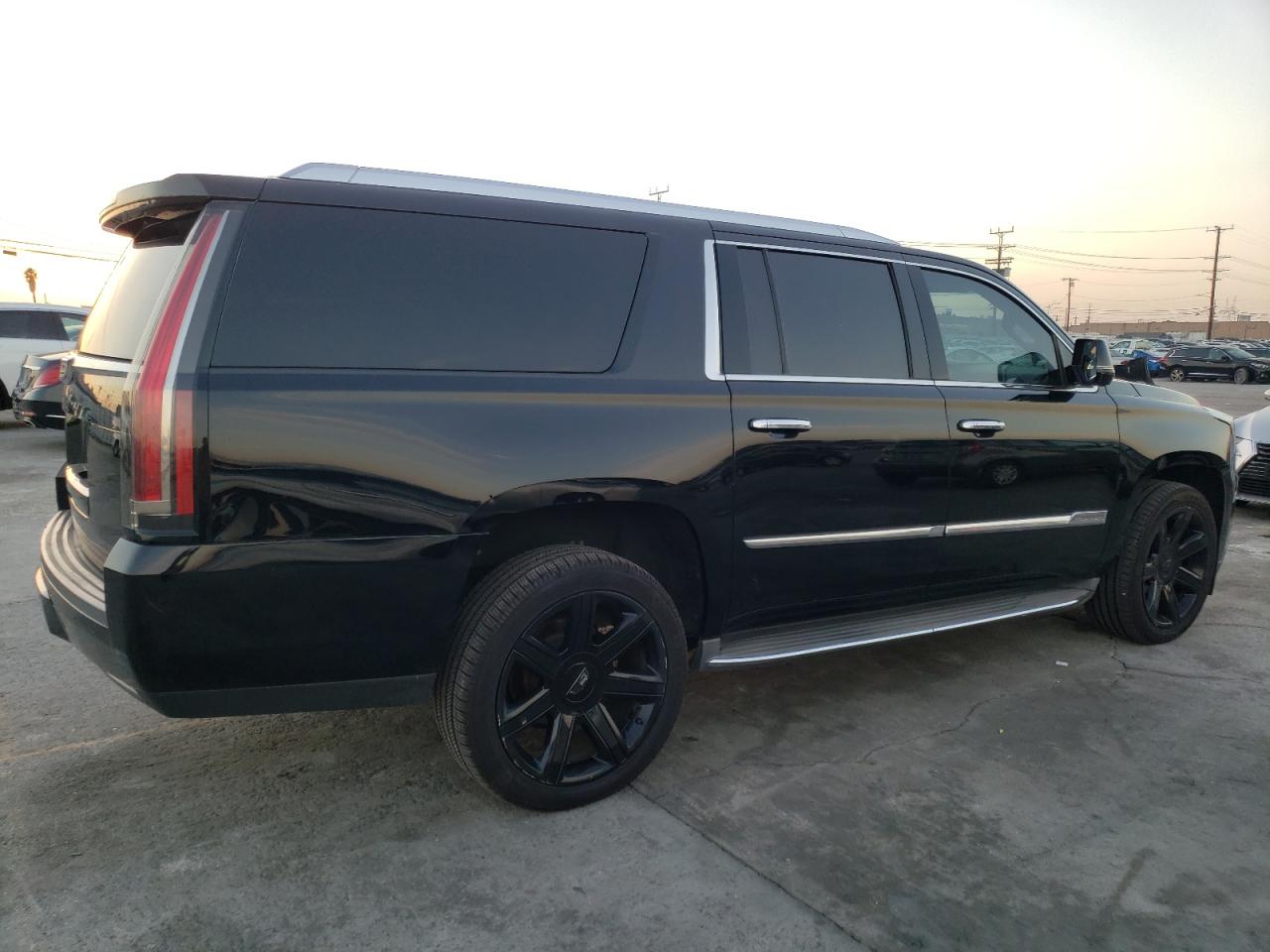 Obraz 3 z 2015 CADILLAC ESCALADE ESV 2015 z VIN 1GYS3RKJ6FR564616