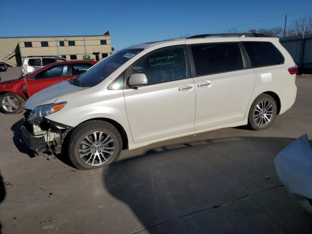 2019 TOYOTA SIENNA XLE 2019 image