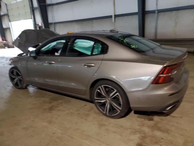 Image 2 of 2019 VOLVO S60 T8 R-DESIGN 2019 with VIN 7JRBR0FM5KG017347