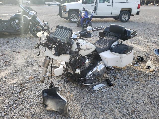 Image 2 of 2014 HARLEY-DAVIDSON FLHXS STREET GLIDE SPECIAL 2014 with VIN 1HD1KRM11EB641819