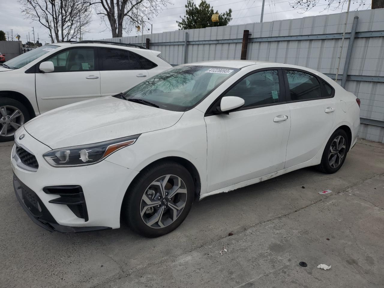 Obraz 1 z 2020 KIA FORTE FE 2020 z VIN 3KPF24AD3LE198131