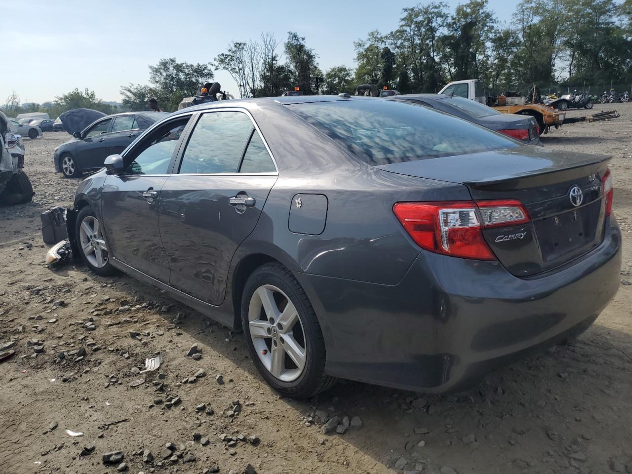 Obraz 2 z 2014 TOYOTA CAMRY L 2014 z VIN 4T1BF1FK9EU869214