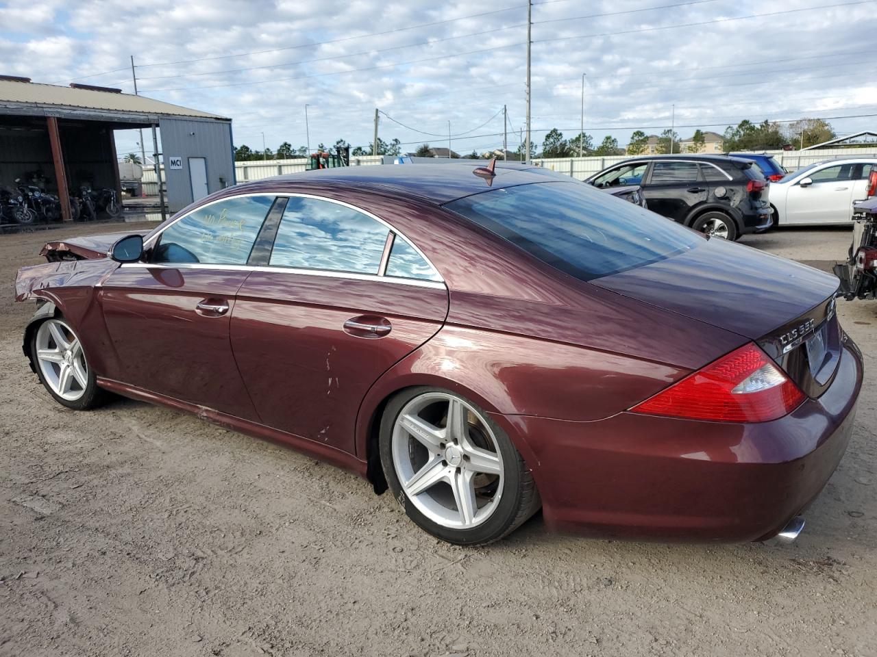 Image 2 of 2007 MERCEDES-BENZ CLS 550 2007 with VIN WDDDJ72X37A114411