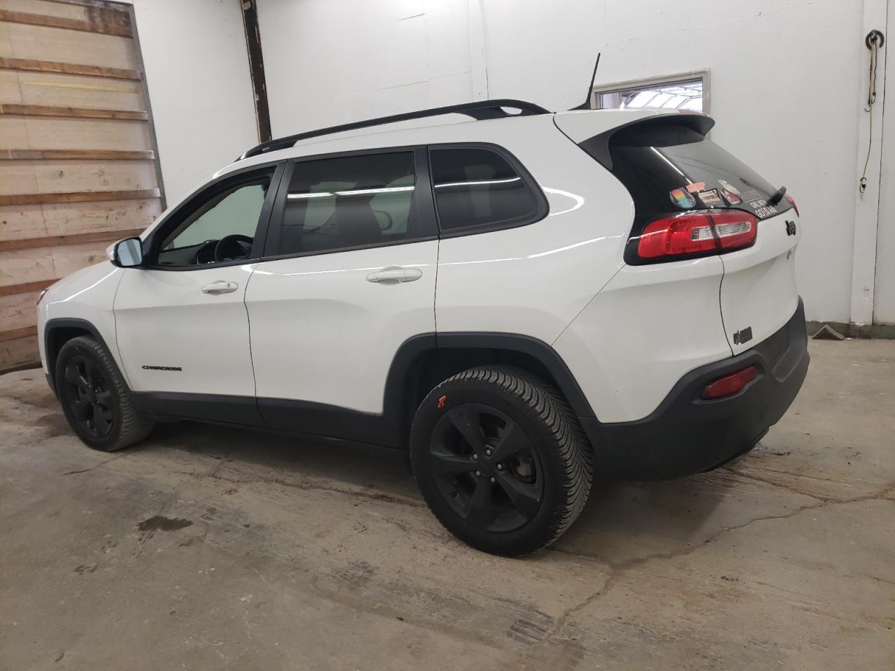 Obraz 2 z 2018 JEEP CHEROKEE LATITUDE 2018 z VIN 1C4PJLCB7JD552664