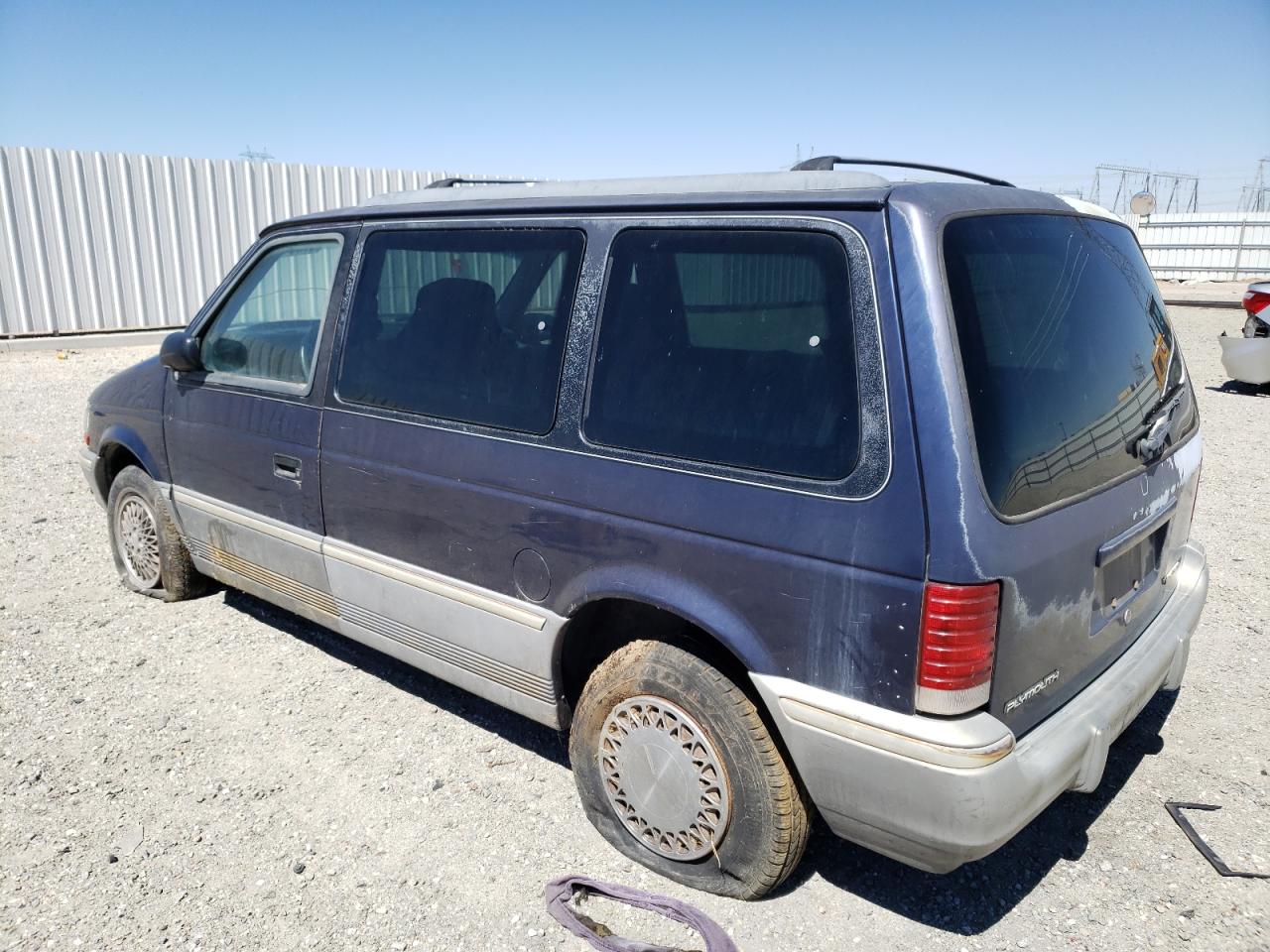 Obraz 2 z 1993 PLYMOUTH VOYAGER LE 1993 z VIN 2P4GH55R3PR164348