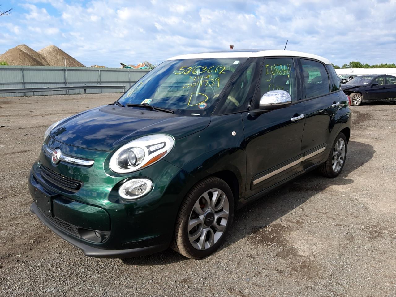 Image 2 of 2014 FIAT 500L LOUNGE 2014 with VIN ZFBCFACH6EZ004739
