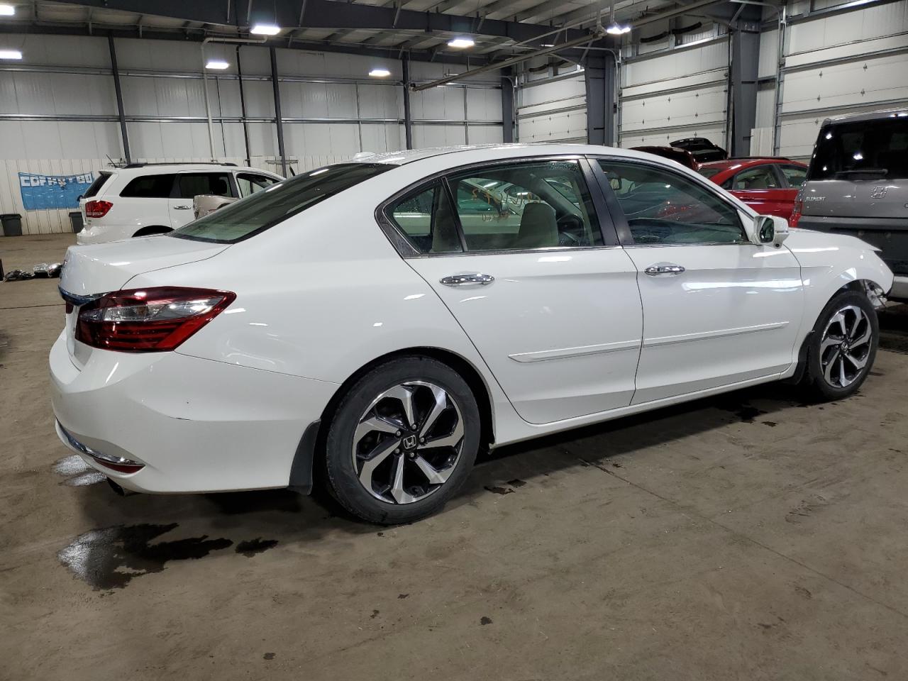Image 3 of 2017 HONDA ACCORD EXL 2017 with VIN 1HGCR2F99HA006939