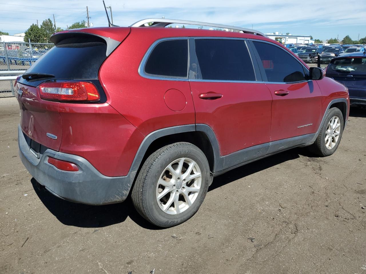 Image 3 of 2016 JEEP CHEROKEE LATITUDE 2016 with VIN 1C4PJMCB8GW181873