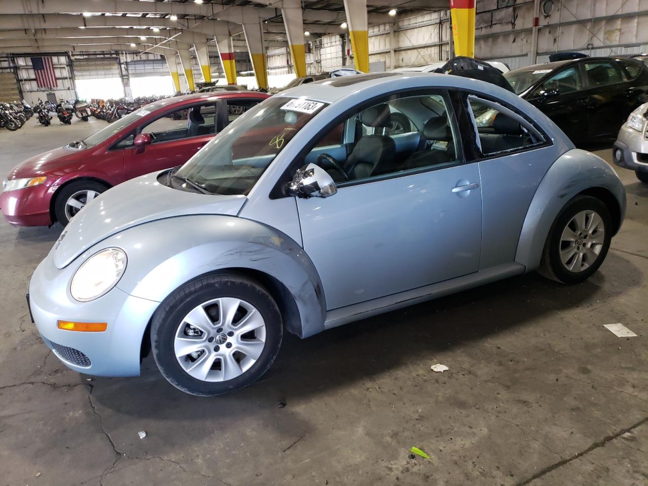 Volkswagen New Beetle S 2009 image