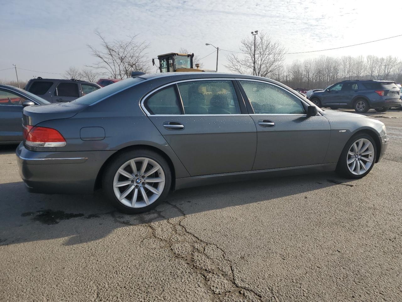 Image 3 of 2007 BMW 750  2007 with VIN WBAHN83517DT72084