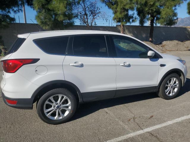 Image 3 of 2019 FORD ESCAPE SE 2019 with VIN 1FMCU0GDXKUB86762