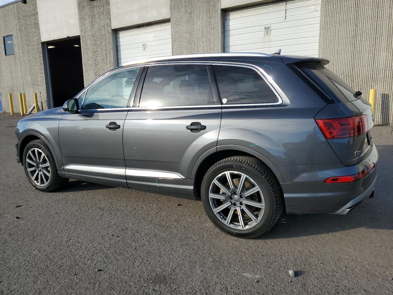 Obraz 2 z 2018 AUDI Q7 PREMIUM PLUS 2018 z VIN WA1LAAF76JD054783