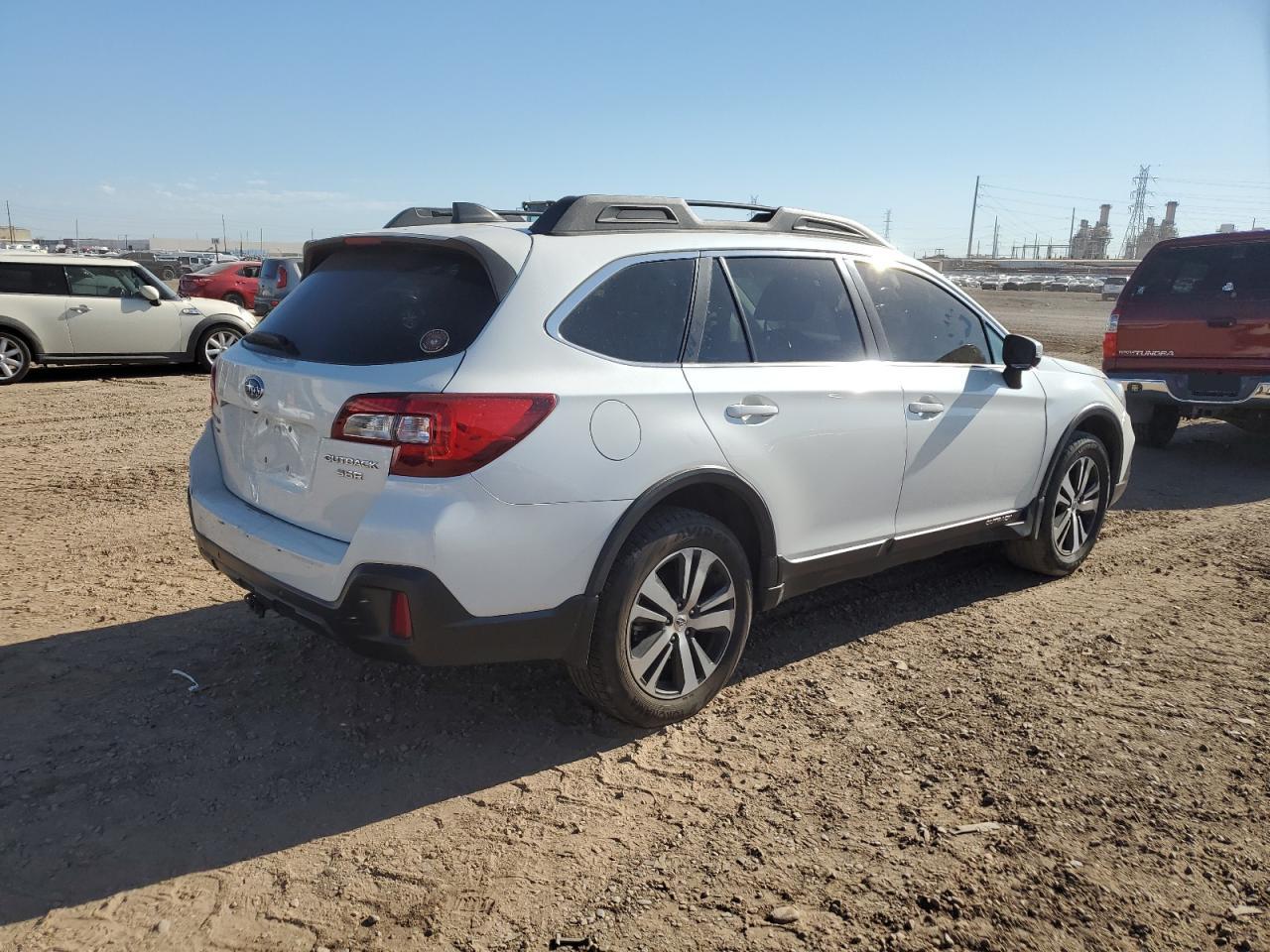 Image 3 of Subaru Outback 3.6R Limited 2019 with VIN 4S4BSENC0K3322590