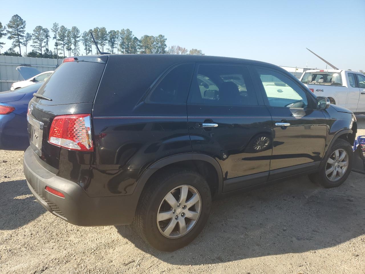 Obraz 3 z 2012 KIA SORENTO BASE 2012 z VIN 5XYKT3A16CG233078