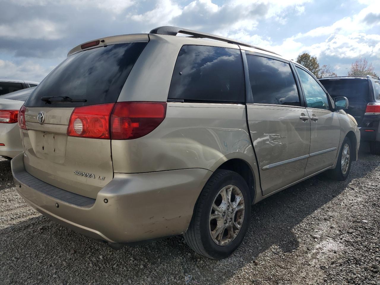 Obraz 3 z 2005 TOYOTA SIENNA XLE 2005 z VIN 5TDZA22C85S254874