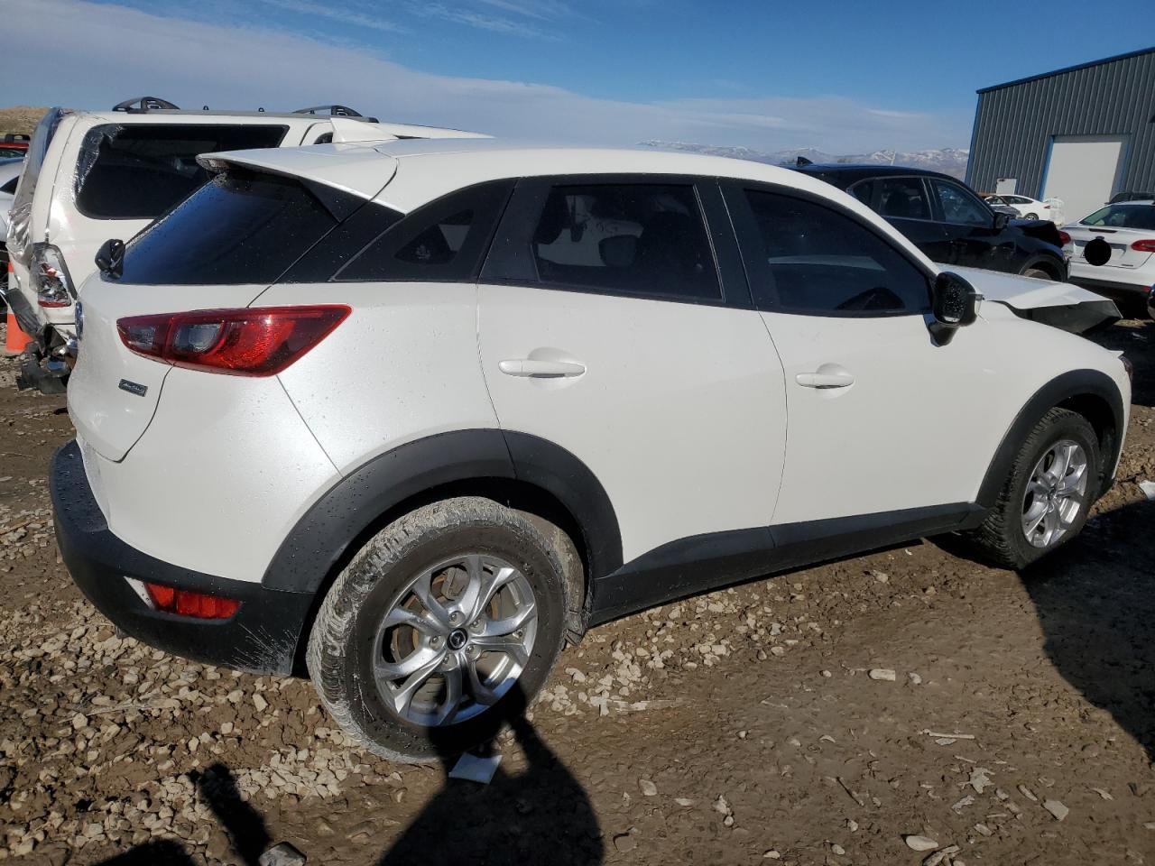 Image 3 of 2019 MAZDA CX-3 SPORT 2019 with VIN JM1DKFB74K1402058
