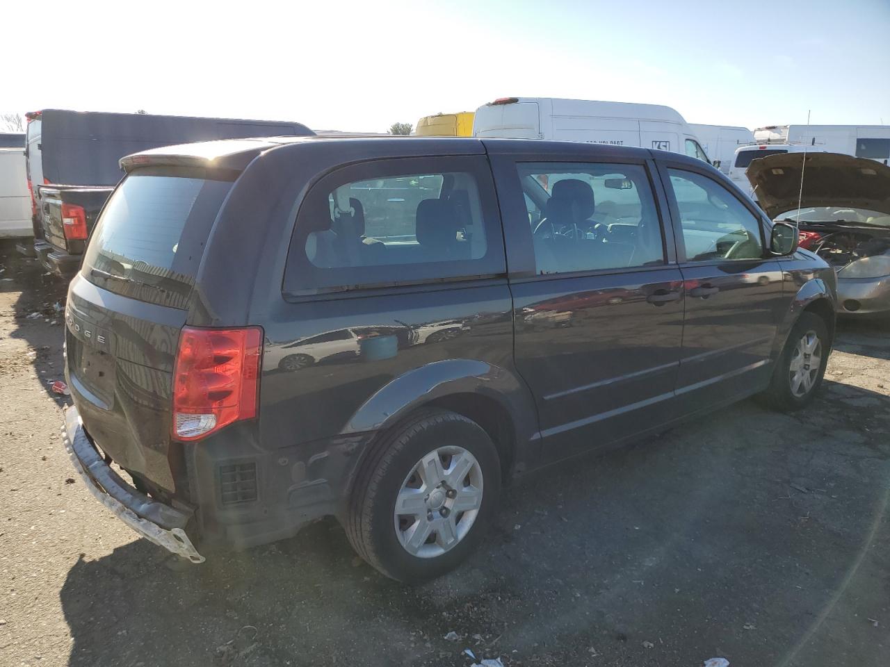 Изображение 3 2012 DODGE GRAND CARAVAN SE 2012 с VIN 2C4RDGBGXCR311816
