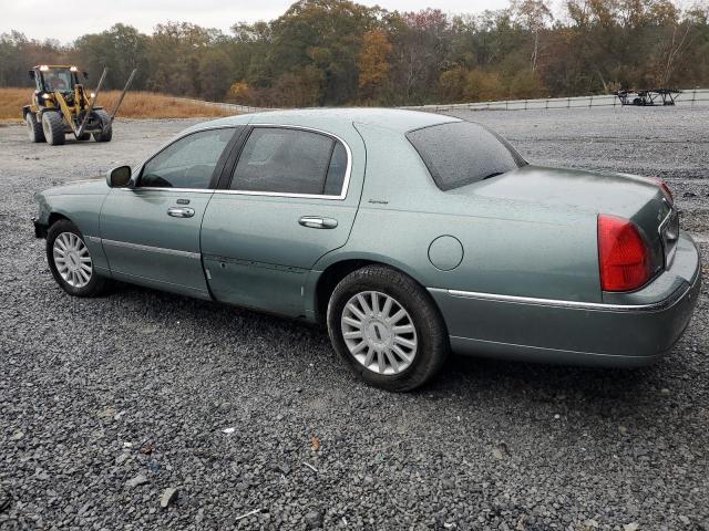 Image 2 of 2005 LINCOLN TOWN CAR SIGNATURE 2005 with VIN 1LNHM81W75Y643961