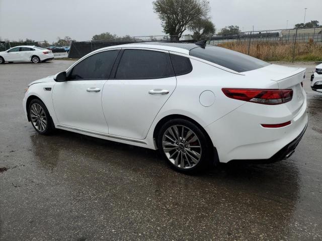 Image 2 of 2019 KIA OPTIMA SXL 2019 with VIN 5XXGV4L25KG337480