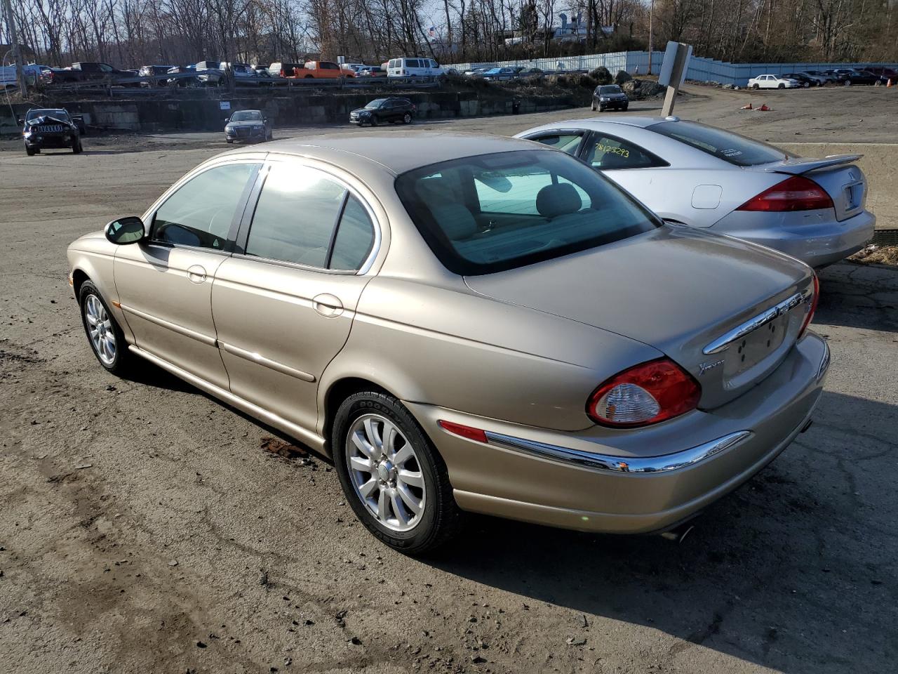 Obraz 2 z 2002 JAGUAR X-TYPE 2.5 2002 z VIN SAJEA51D82XC83683