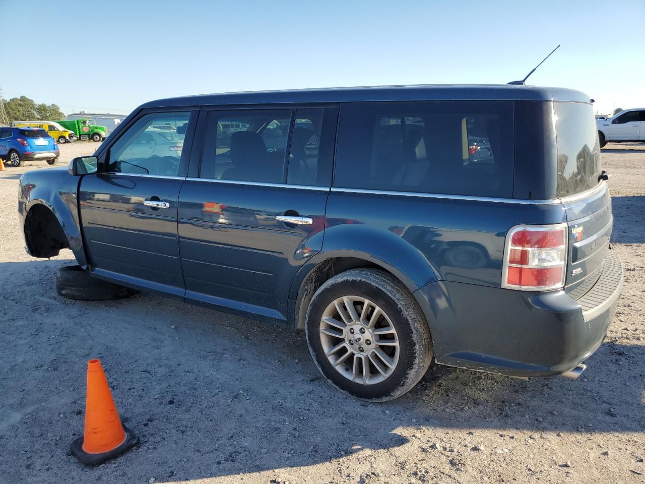 Image 2 of 2016 FORD FLEX SEL 2016 with VIN 2FMGK5C87GBA23948