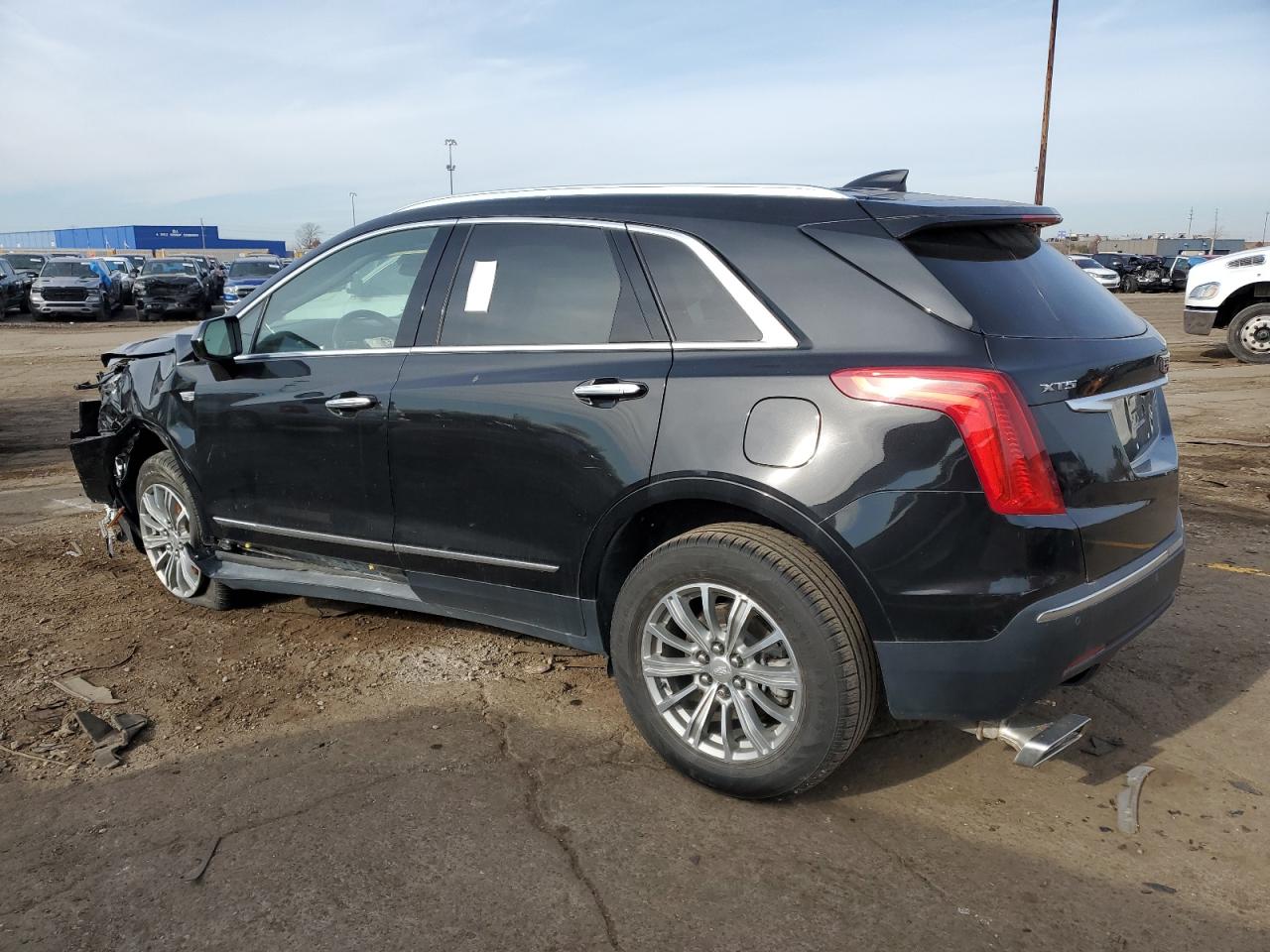 Image 2 of 2019 CADILLAC XT5 LUXURY 2019 with VIN 1GYKNCRS9KZ176148