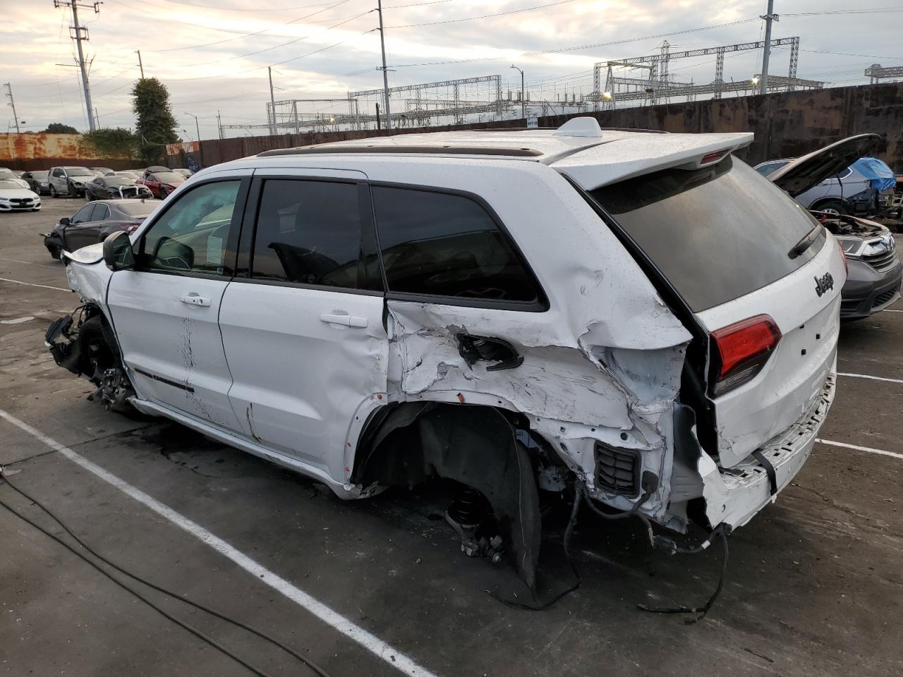 Obraz 2 z 2021 JEEP GRAND CHEROKEE LIMITED 2021 z VIN 1C4RJEBG1MC814268