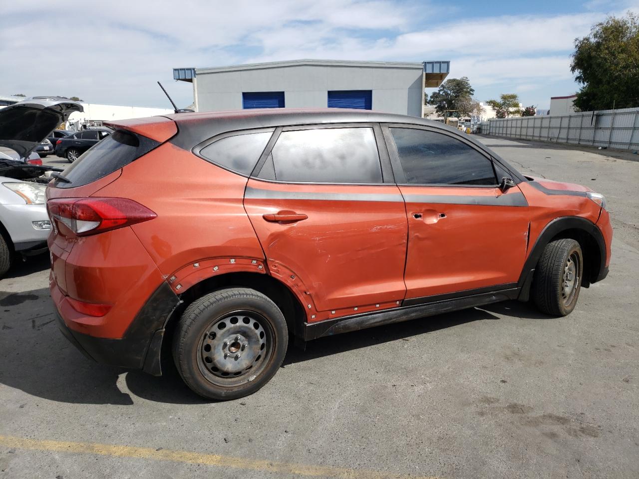 Image 3 of 2017 HYUNDAI TUCSON SE 2017 with VIN KM8J23A44HU395902