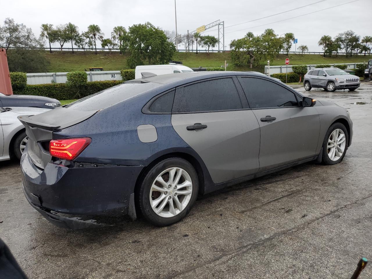 Изображение 3 2016 CHEVROLET MALIBU LT 2016 с VIN 1G1ZE5ST4GF346646