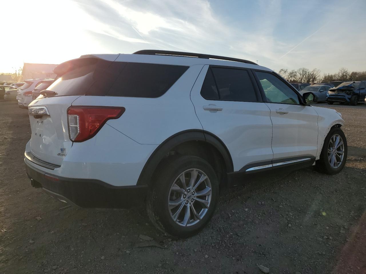 Image 3 of 2021 FORD EXPLORER XLT 2021 with VIN 1FMSK8DH7MGC48997