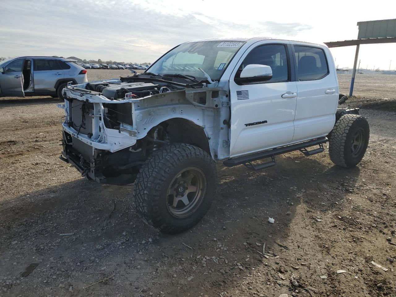 Obraz 1 z 2021 TOYOTA TACOMA DOUBLE CAB 2021 z VIN 5TFCZ5AN5MX276360