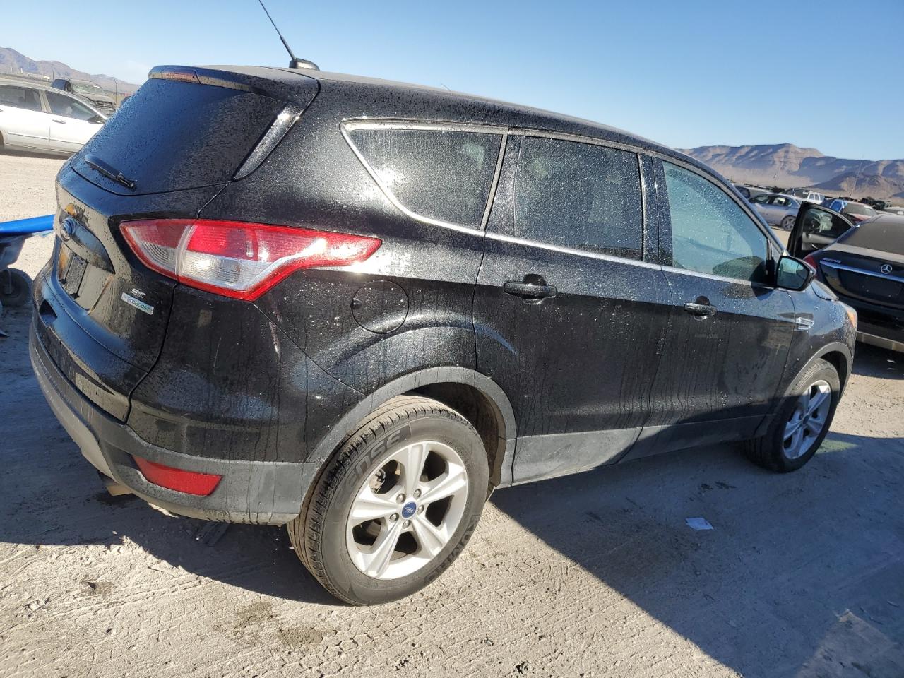 Image 3 of 2014 FORD ESCAPE SE 2014 with VIN 1FMCU0GX2EUD78644