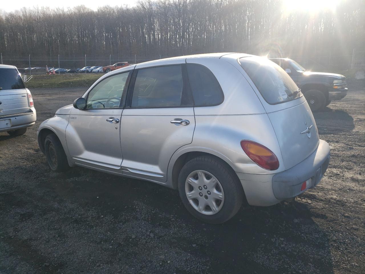 Image 2 of 2001 CHRYSLER PT CRUISER  2001 with VIN 3C4FY4BBX1T552621