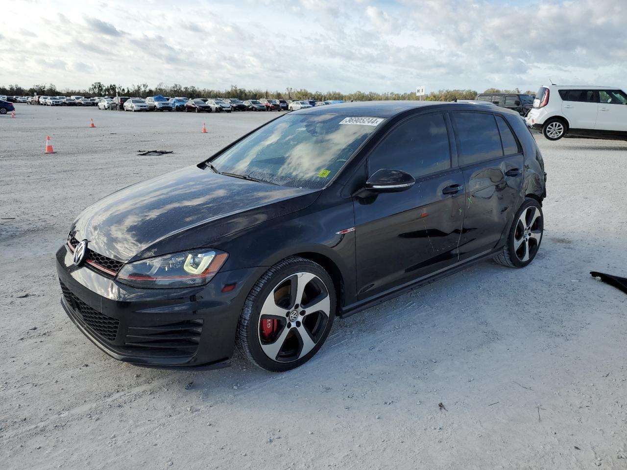 Изображение 1 2017 VOLKSWAGEN GTI SPORT 2017 с VIN 3VW547AU5HM055568