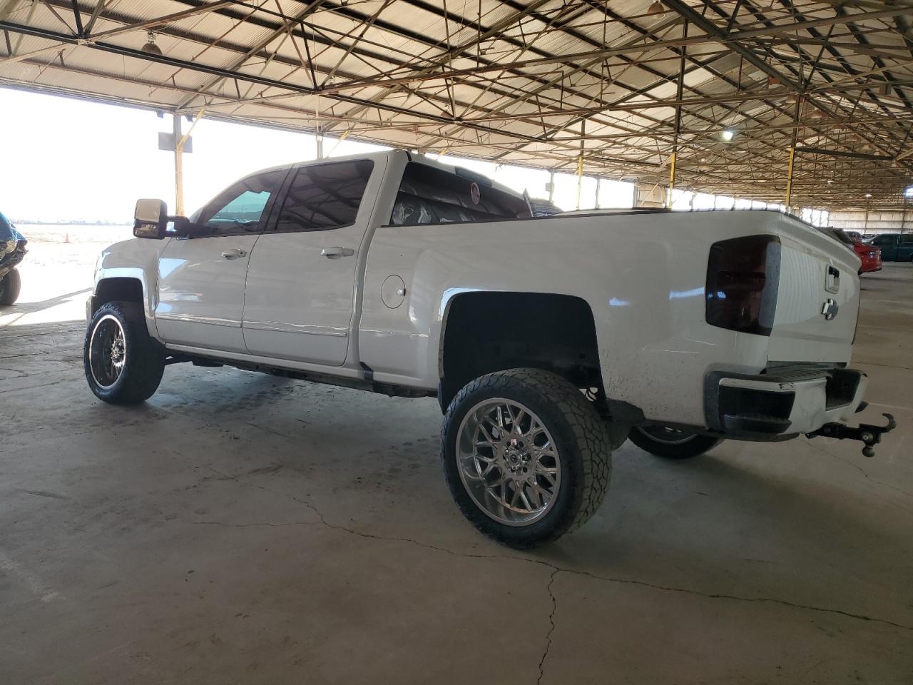 Obraz 2 z 2016 CHEVROLET SILVERADO K1500 LT 2016 z VIN 3GCUKREC1GG224838