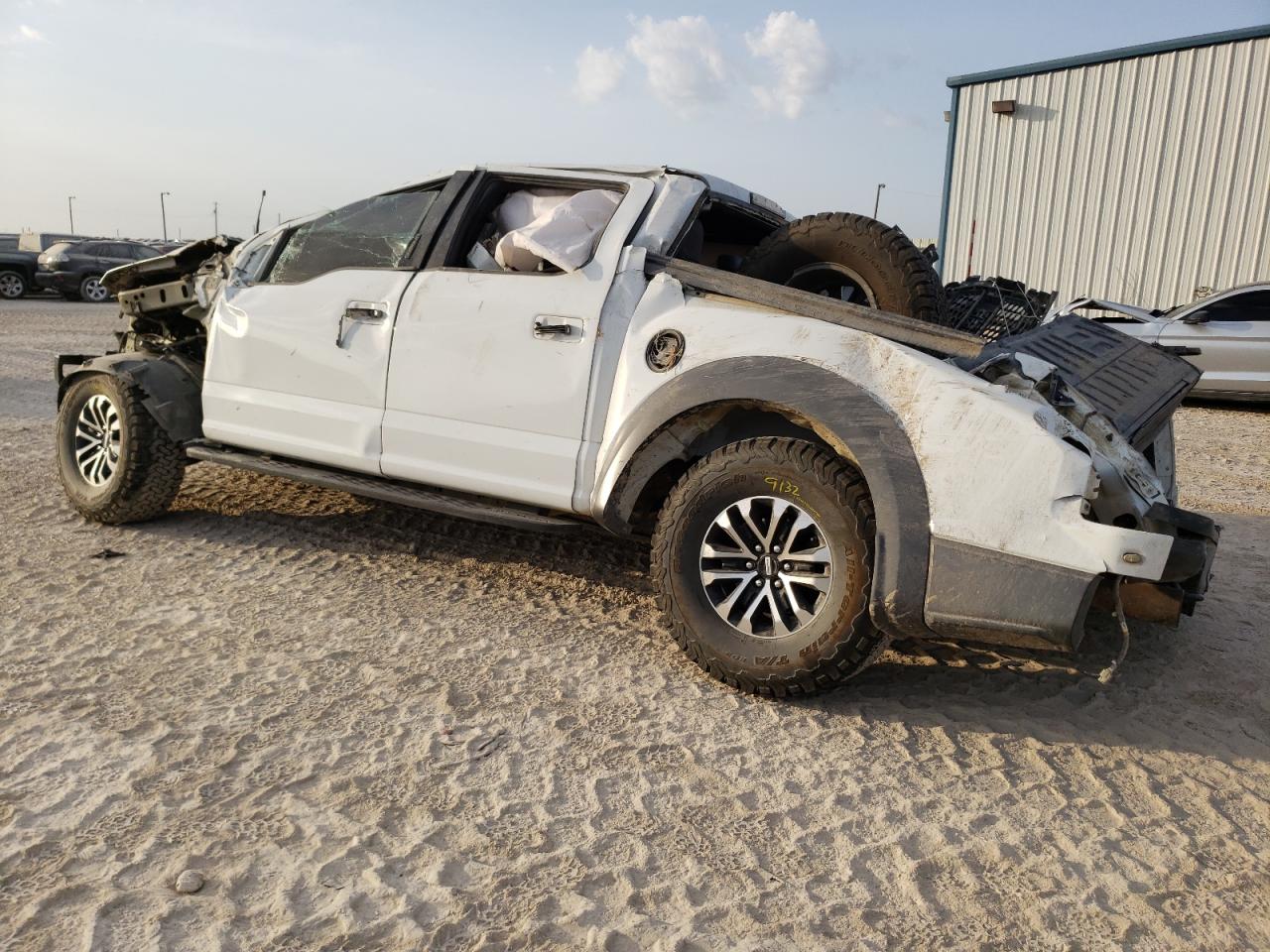Изображение 2 2019 FORD F150 RAPTOR 2019 с VIN 1FTFW1RG4KFC45639