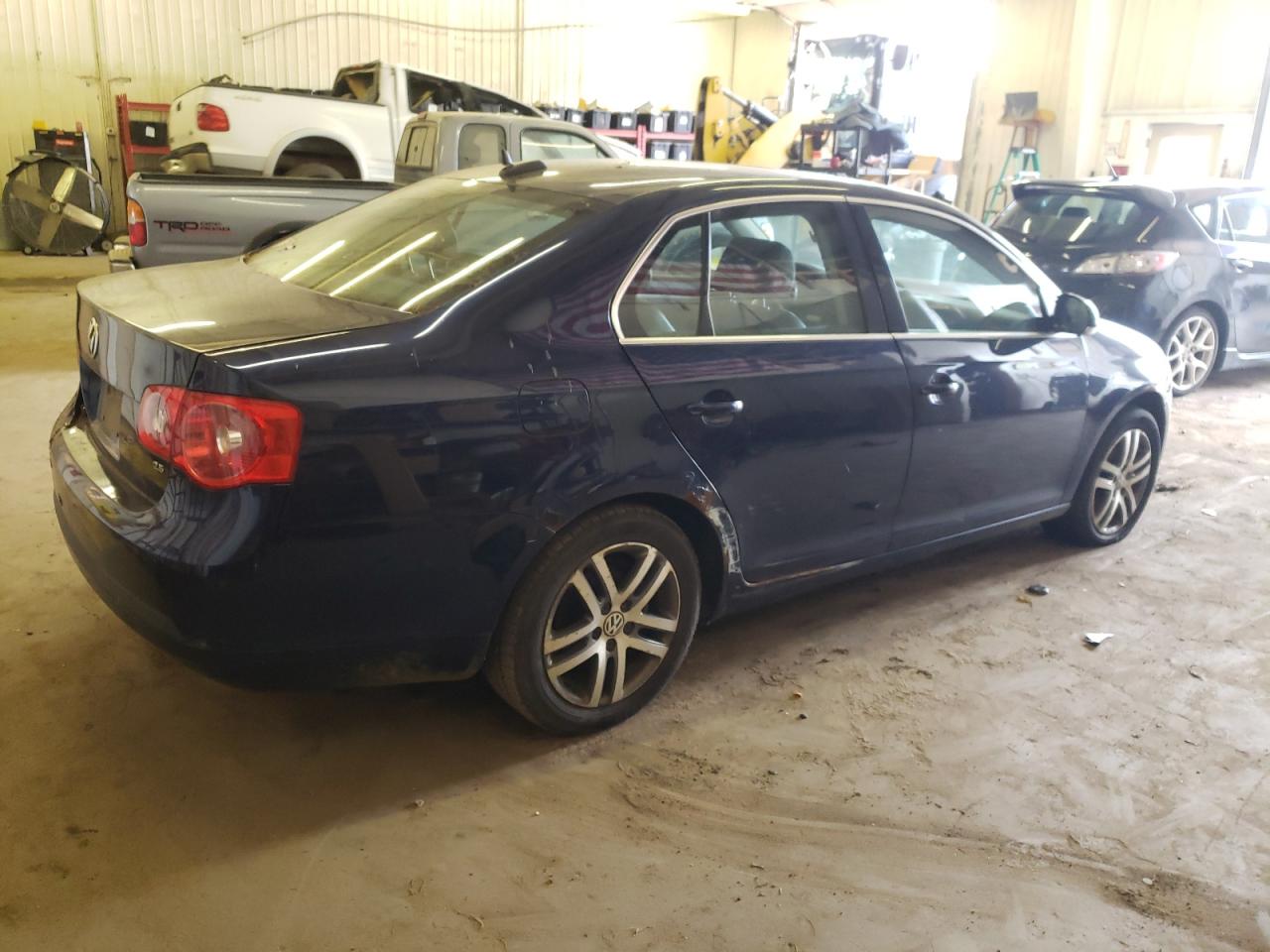Image 3 of 2006 VOLKSWAGEN JETTA 2.5 OPTION PACKAGE 1 2006 with VIN 3VWSF71K36M720721