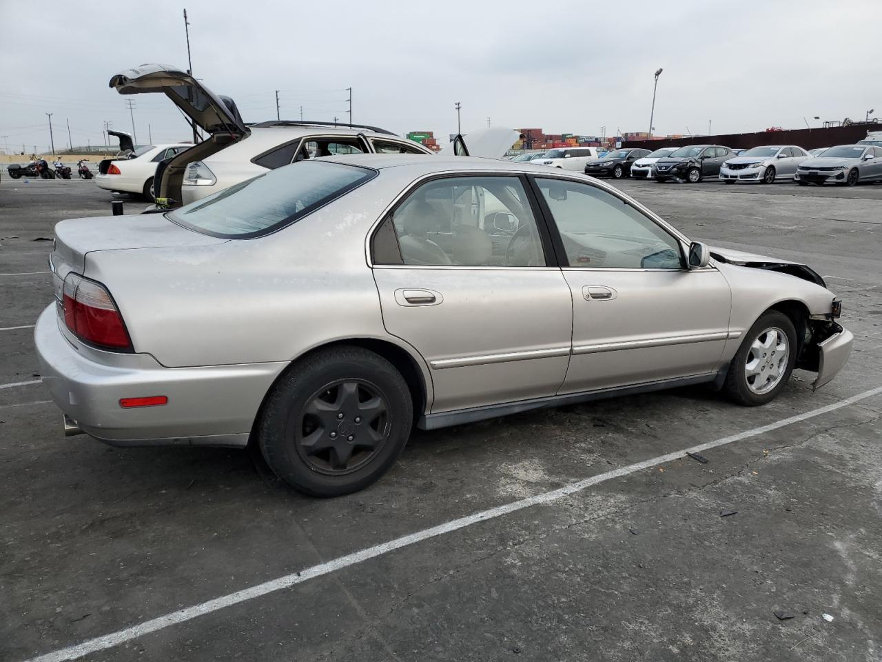 Изображение 3 1997 HONDA ACCORD EX 1997 с VIN 1HGCE6676VA018432