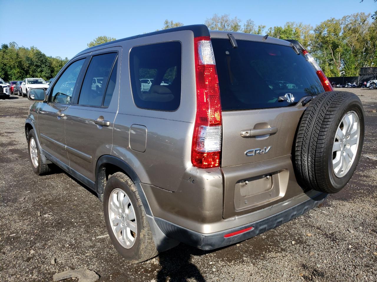 Image 2 of 2005 HONDA CR-V SE 2005 with VIN SHSRD78995U327389