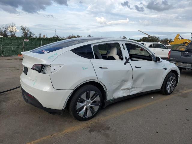 Изображение 3 2022 TESLA MODEL Y  2022 с VIN 7SAYGAEE5NF547463