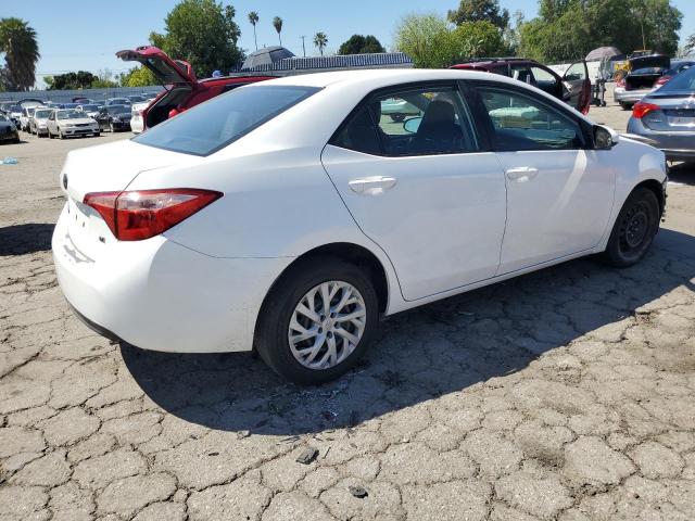 Obraz 3 z 2018 TOYOTA COROLLA L 2018 z VIN 5YFBURHE0JP770773