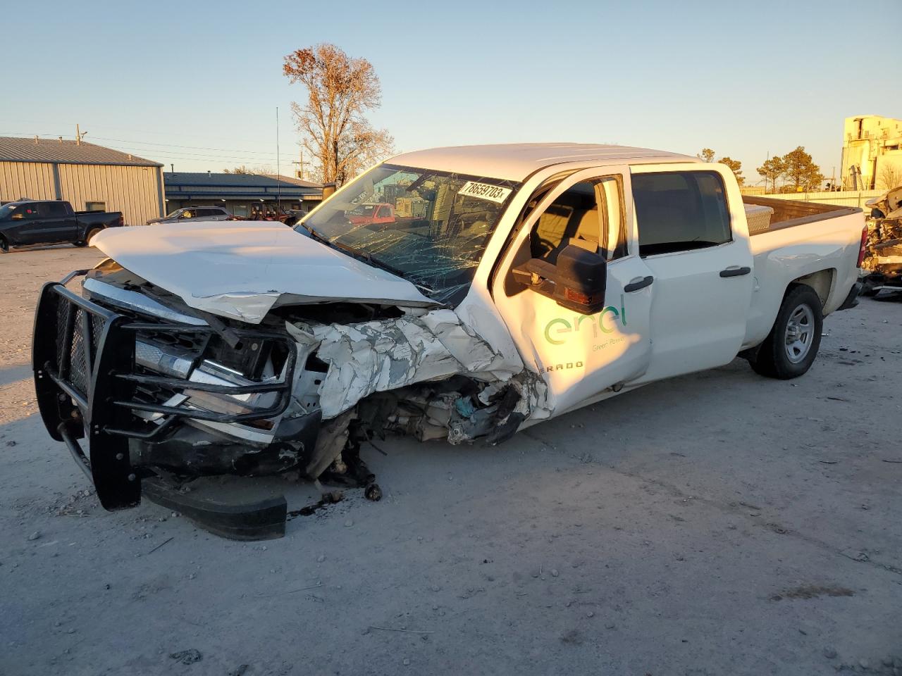 Image 1 of 2018 CHEVROLET SILVERADO K1500 2018 with VIN 3GCUKNECXJG444351